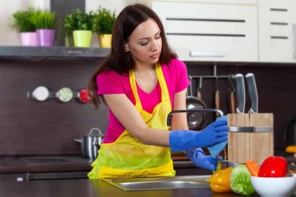 http://creative.astraone.io/files/bigstock-Young-Woman-Cleaning-Kitchen-56838374-c-r-600x400.jpg
