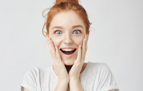 http://creative.astraone.io/files/close-up-portrait-surprised-happy-freckled-redhead-woman_176420-7997-600x380.jpg